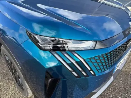 Photo 36 Peugeot 5008  Hybrid 145 e-DCS6