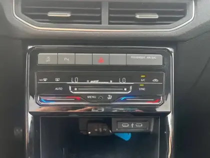 Photo 46 Volkswagen T-cross  1.0 TSI 116 Start/Stop DSG7