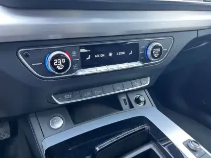 Photo 31 Audi Q5  50 TFSIe 299 S tronic 7 Quattro