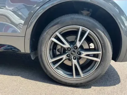 Photo 37 Audi Q5  50 TFSIe 299 S tronic 7 Quattro