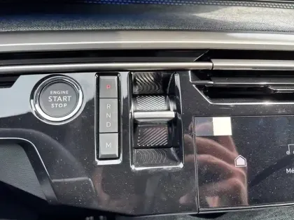 Photo 34 Peugeot 5008  Hybrid 145 e-DCS6