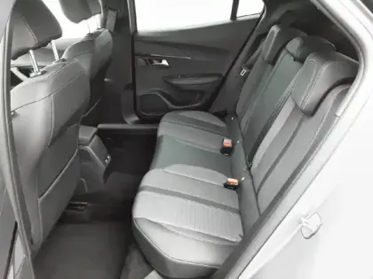 Photo 11 Peugeot 2008  PureTech 100 S&S BVM6