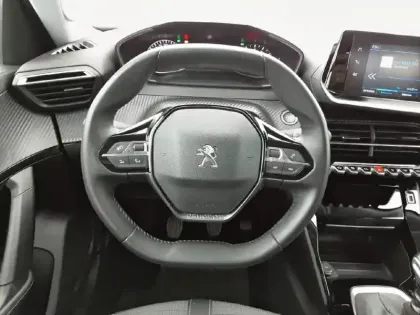 Photo 8 Peugeot 2008  PureTech 100 S&S BVM6