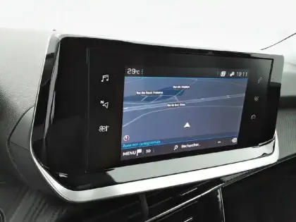 Photo 18 Peugeot 2008  PureTech 100 S&S BVM6