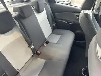 Photo 11 Toyota Yaris  110 VVT-i France Business 5p MY19