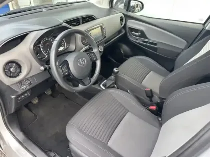 Photo 9 Toyota Yaris  110 VVT-i France Business 5p MY19