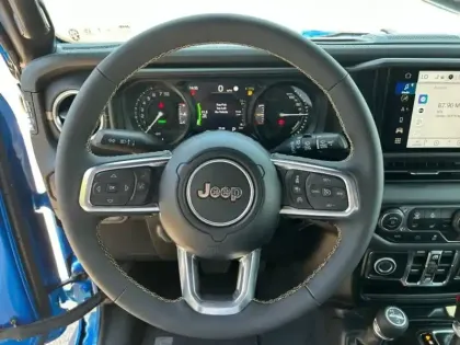 Photo 32 Jeep Wrangler  Unlimited 2.0 T 380ch 4xe Sahara Command Trac