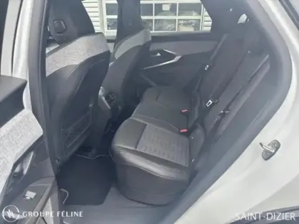 Photo 9 Peugeot 3008  1.2 Hybrid 145ch GT e-DCS6