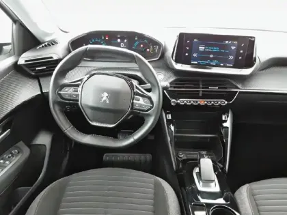 Photo 27 Peugeot 208  Electrique 50 kWh 136ch