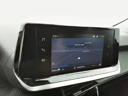 Photo 39 Peugeot 208  Electrique 50 kWh 136ch