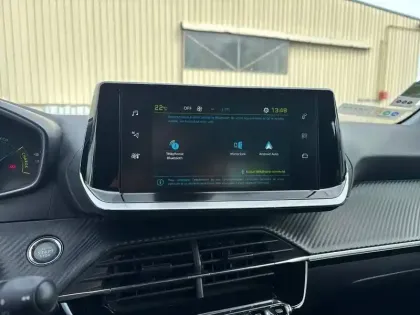 Photo 18 Peugeot 208  Electrique 50 kWh 136ch