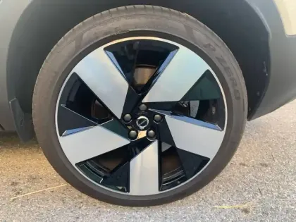 Photo 64 Volvo Ex40  Single Extended Range 252 ch 1EDT