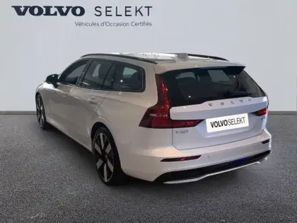 Photo 28 Volvo V60  T6 AWD Hybride Rechargeable 253 ch + 145 ch Geartronic 8