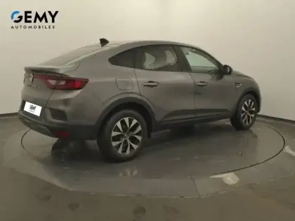 Photo 17 Renault Arkana  mild hybrid 140 EDC FAP - 22