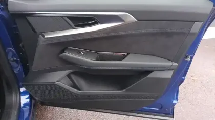 Photo 40 Renault Austral  E-Tech full hybrid 200 GSR2