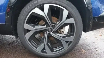 Photo 45 Renault Austral  E-Tech full hybrid 200 GSR2