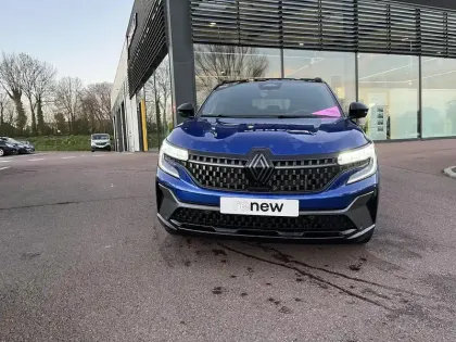 Photo 23 Renault Austral  E-Tech full hybrid 200 GSR2