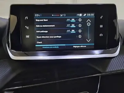 Photo 50 Peugeot 208  PureTech 75 S&S BVM5