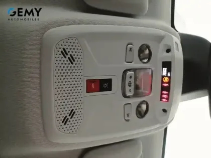 Photo 19 Peugeot 208  Hybrid 100 e-DCS6