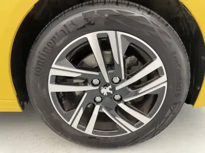 Photo 17 Peugeot 208  PureTech 100 S&S BVM6