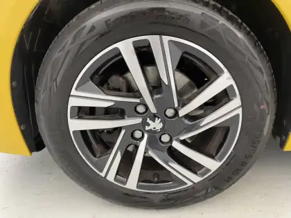 Photo 52 Peugeot 208 Gén. II Ph1 Allure 5