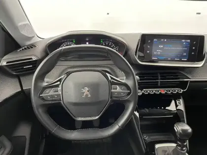 Photo 21 Peugeot 208  PureTech 100 S&S BVM6