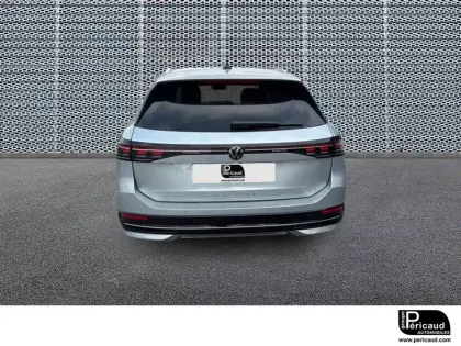 Photo 18 Volkswagen Passat  1.5 eTSI OPF 150 DSG7