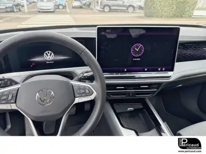 Photo 20 Volkswagen Passat  1.5 eTSI OPF 150 DSG7