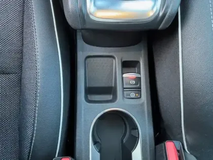 Photo 14 Renault Captur  TCe 90