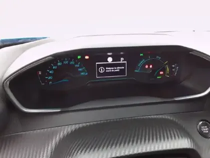 Photo 9 Peugeot 2008  Electrique 136 ch