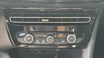 Photo 18 Opel Mokka  Electrique 136 ch & Batterie 50 kWh Edition