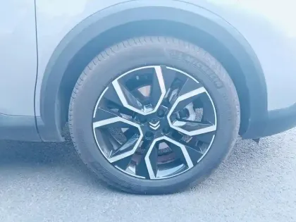 Photo 14 Citroën C4 e- 136 ch Automatique Feel Pack