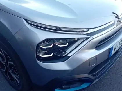 Photo 13 Citroën C4 e- 136 ch Automatique Feel Pack