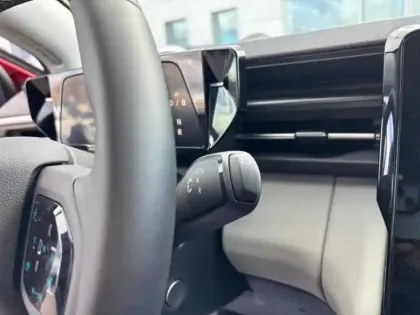 Photo 12 Ford Explorer  286ch Extended Range 77kWh Select RWD