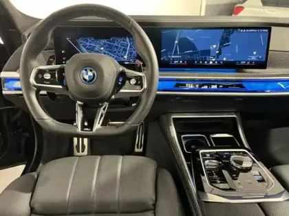 Photo 4 BMW Serie 7 Série 7 M760eA xDrive 571ch M Performance