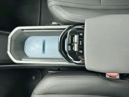 Photo 13 Volvo Ex30  Single Extended Range 272ch Ultra