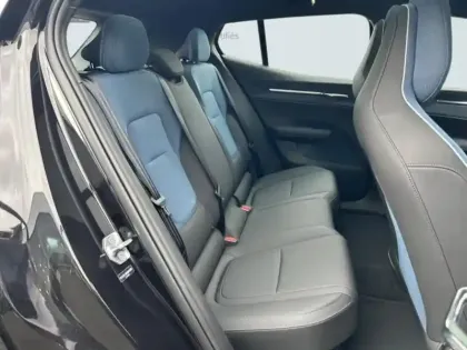 Photo 9 Volvo Ex30  Single Extended Range 272ch Ultra