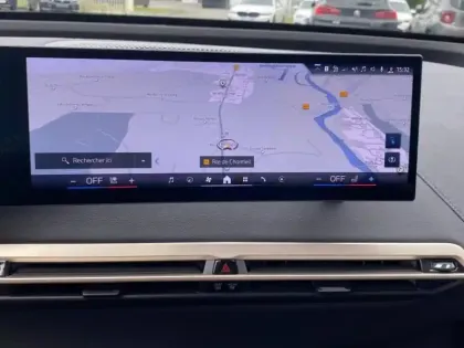 Photo 11 BMW Ix  xDrive50 523ch