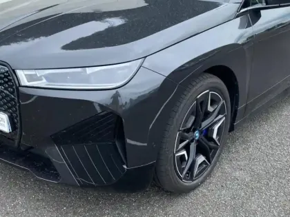 Photo 6 BMW Ix  xDrive50 523ch