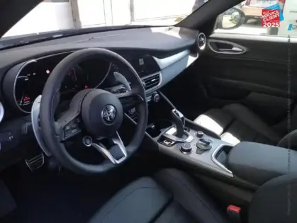 Photo 14 Alfa Romeo Giulia  2.2 Diesel 160ch Veloce AT8