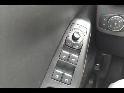 Photo 13 Ford Puma  1.0 Flexifuel 125ch S&S mHEV ST-Line