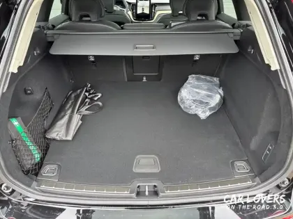 Photo 14 Volvo Xc60  T6 AWD Hybride rechargeable 253 ch+145 ch Geartronic 8