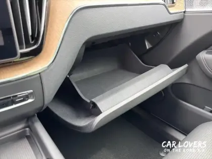 Photo 21 Volvo Xc60  T6 AWD Hybride rechargeable 253 ch+145 ch Geartronic 8