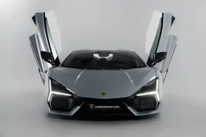 Photo 5 Lamborghini Revuelto  6.5 V12 1015