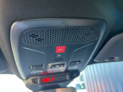 Photo 36 Peugeot 2008  Hybrid 145 e-DCS6