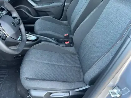 Photo 29 Peugeot 2008  Hybrid 145 e-DCS6