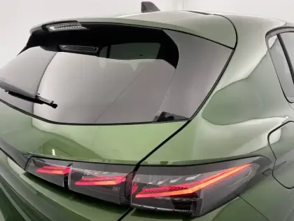 Photo 24 Peugeot 308  PHEV 180 e-EAT8