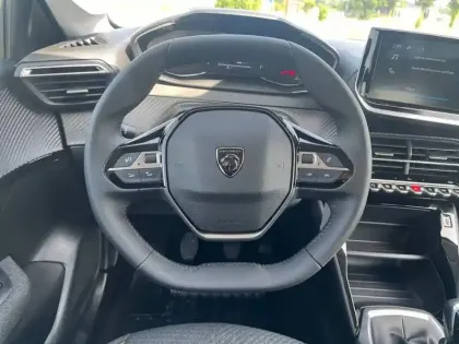 Photo 36 Peugeot 208  100 S&S BVM6