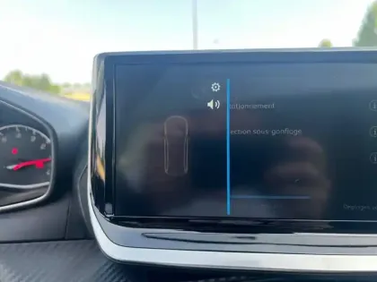 Photo 42 Peugeot 208  100 S&S BVM6