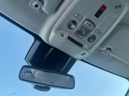 Photo 54 Peugeot 208  100 S&S BVM6